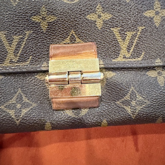 Authentic Louis Vuitton Elyse Long Wallet - Picture 13 of 16